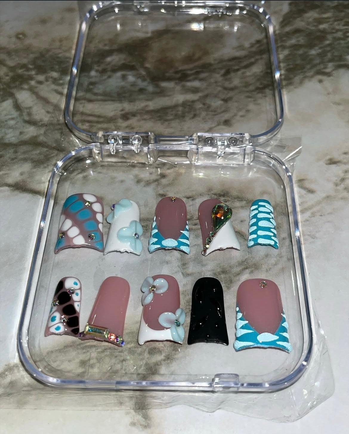 Press on Acrylic Nails